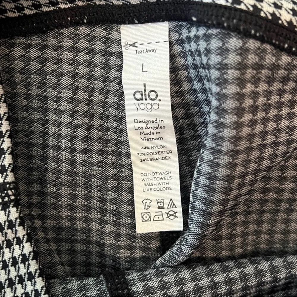 ALO Yoga Houndstooth Legging Limited edition size L